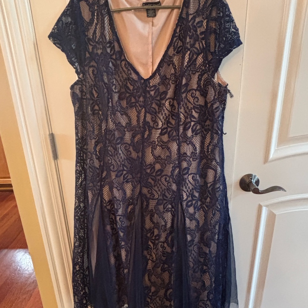Cardalite Navy nude floral lace overlay sleeveless midi dress.